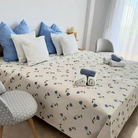 Gemuetliche In Bel Air Apartment Estepona